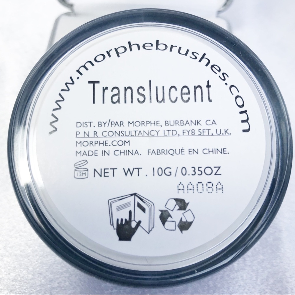 🆕Morphe Translucent Setting Powder🆕 - Picture 3 of 5